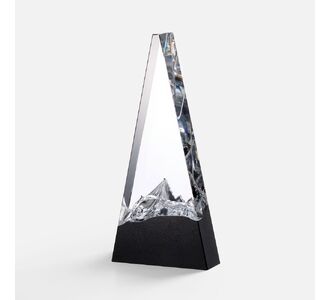 Стела Upward