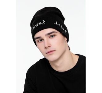 Шапка с вышивкой Drunk, черная