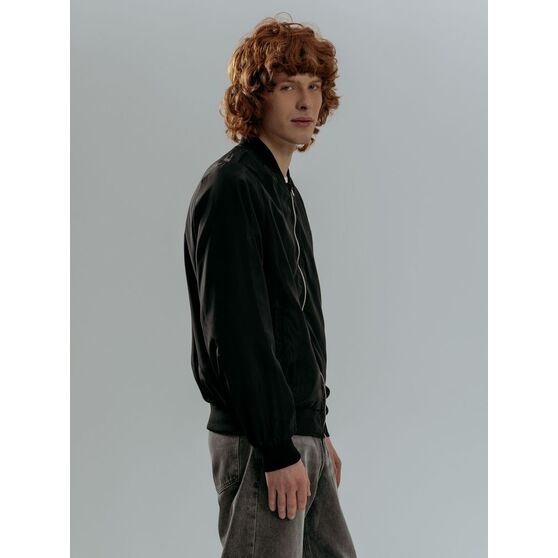 Бомбер Wigton, черный-15
