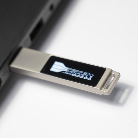USB flash-карта LED с белой подсветкой (32Гб), серебристая, 6,6х1,2х0,45 см, металл-2