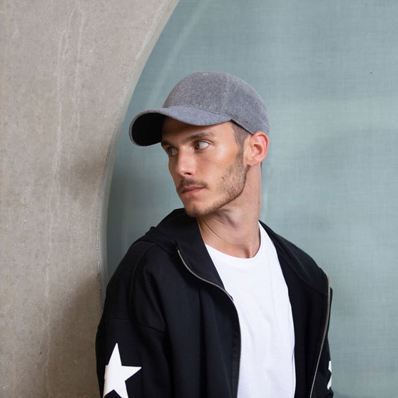 Бейсболка UNI-CAP POLARFLEECE, без панелей и швов, без застежки-1