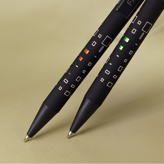 Ручка шариковая FACTOR BLACK со стилусом-4