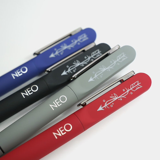 Ручка шариковая NEO с подсветкой после гравировки, soft touch-4