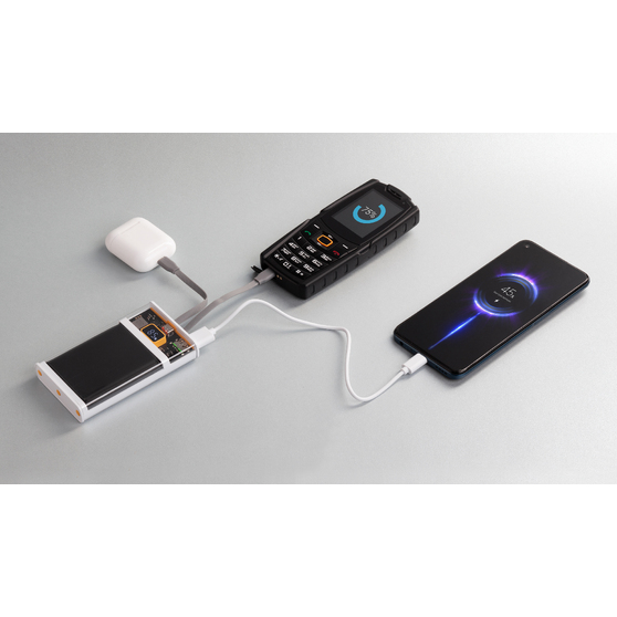 Зарядное (22.5W) устройство "Link" 10000 mAh с прозрачным корпусом, цифровым индикатором заряда и встроенными Type-C/Lightning кабелями-3