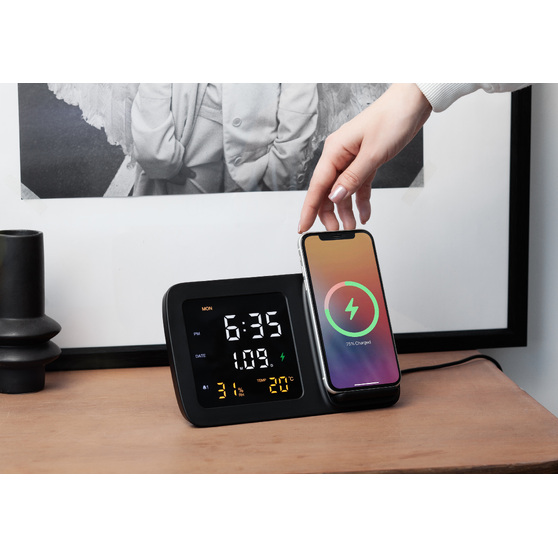 Настольные часы "Smart Screen" с беспроводным (15W) зарядным устройством, гигрометром, термометром, календарём, с подсветкой логотипа-2