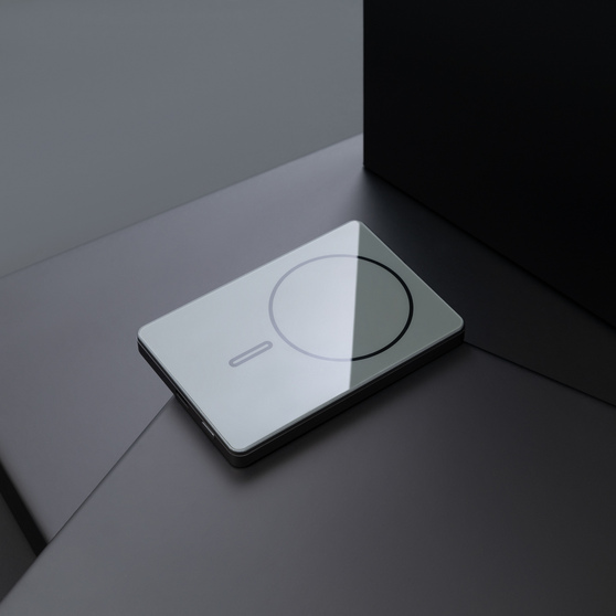 Внешний аккумулятор Оникс PD (Onyx PD) 5000mAh с функцией беспроводной зарядки 15W, серый-16
