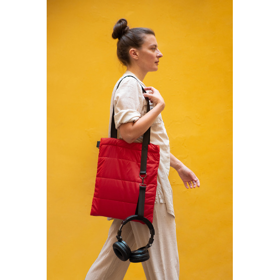 Шоппер Superbag Bubble, стёганый, с магнитной кнопкой (красный с черным)-6