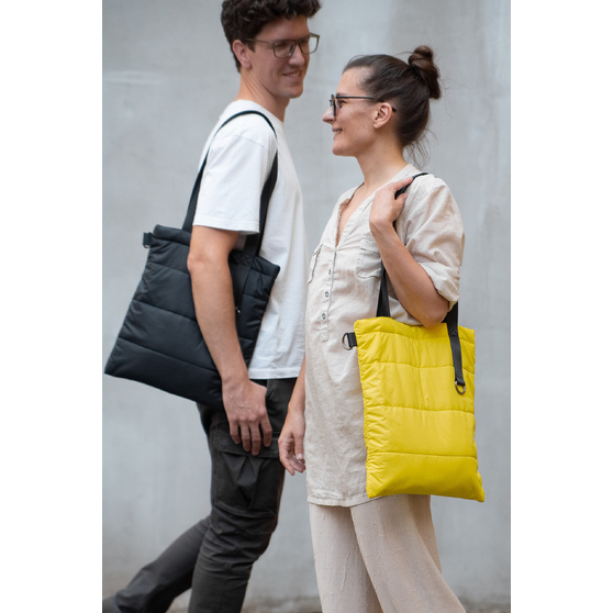 Шоппер Superbag Bubble, стёганый, с магнитной кнопкой (жёлтый с чёрным)-8