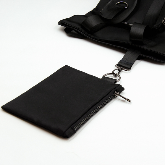 Шоппер Superbag Pocket, с внутренним креплением (карабин) и чехлом для мелочей (черный)-2