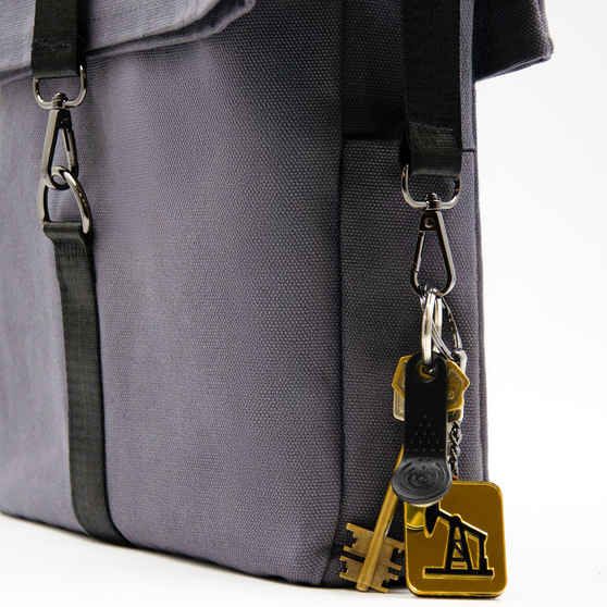 Шоппер Superbag Companion, с тремя отделениями, боковым креплением (карабин) и карманом (серый с черным)-4